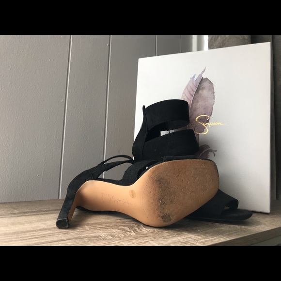 Jessica Simpson Cerina Heels, Black, Size 6 - Picture 4 of 4